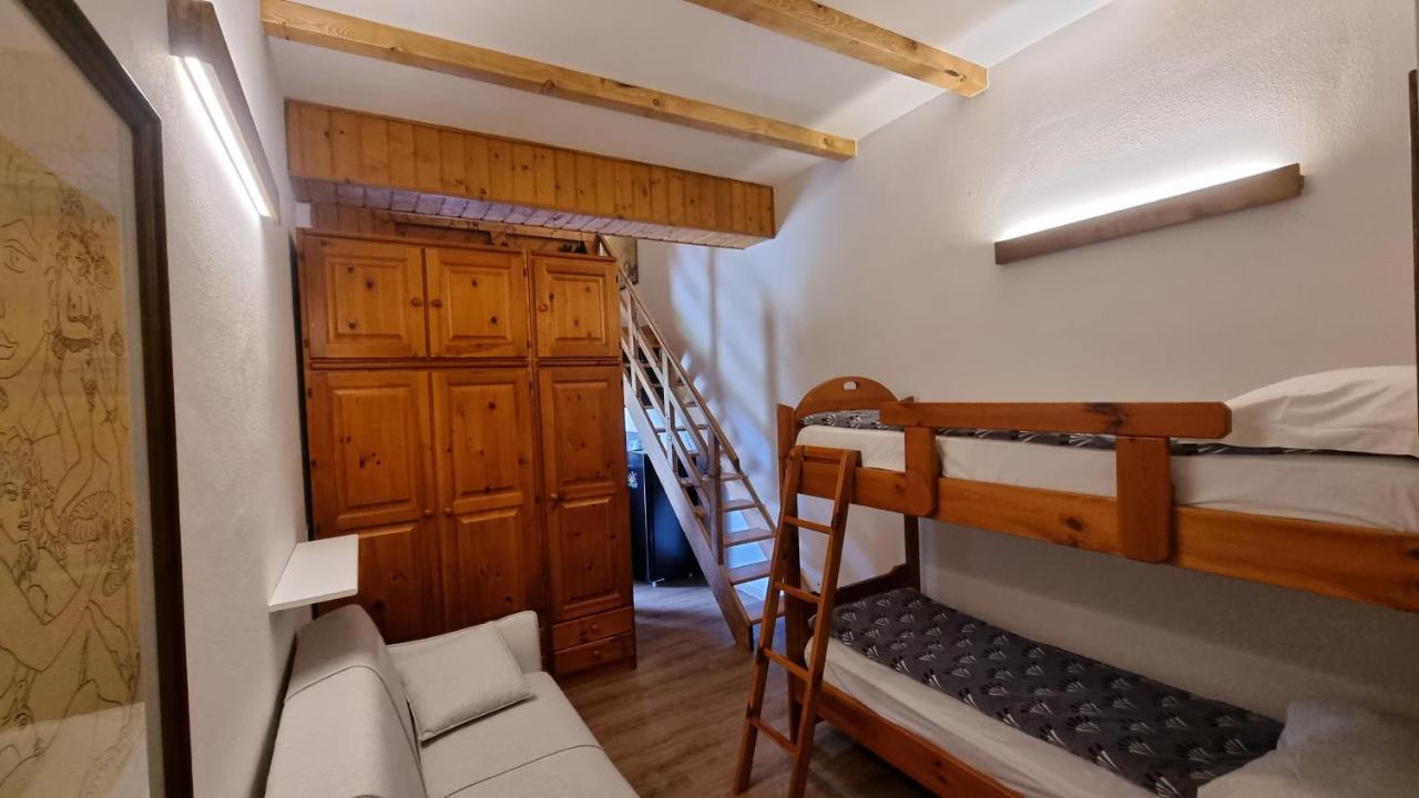 La Casa Degli Artisti - Presso Sussy Residence ファルカーデ エクステリア 写真