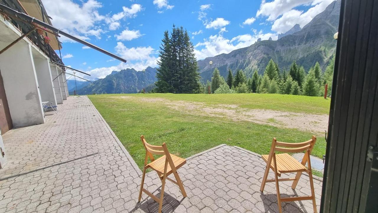 La Casa Degli Artisti - Presso Sussy Residence ファルカーデ エクステリア 写真